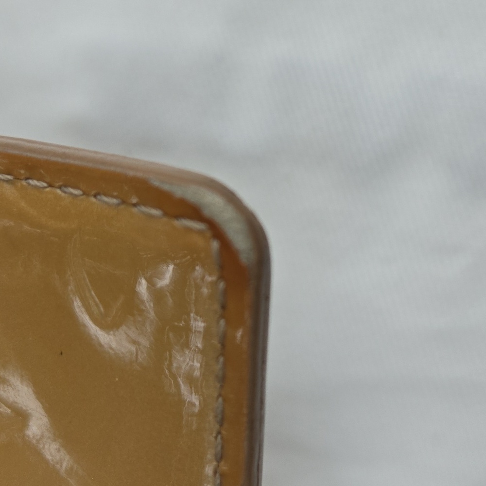 Louis Vuitton Vernis Key Ring Pouch Gold - Picture 12 of 17